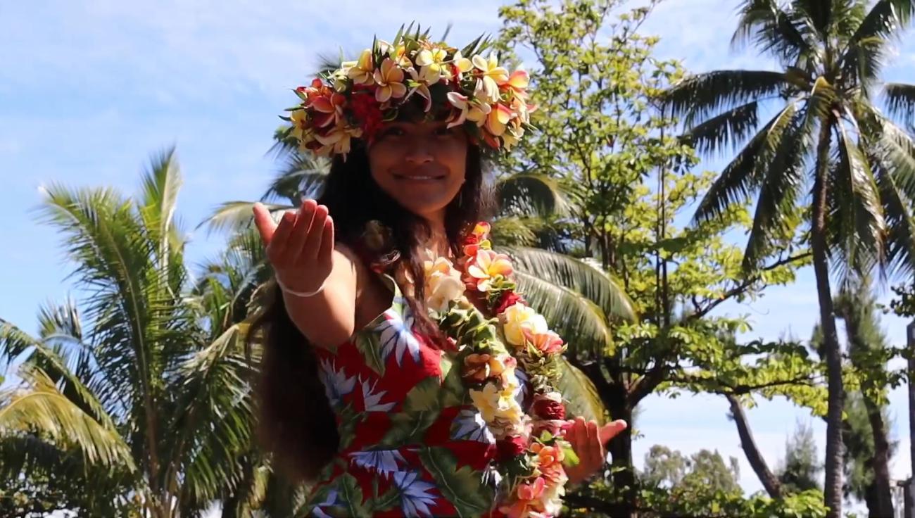 polynesian dancer