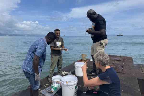 Building ocean science capacity in the Solomon Islands: an ocean acidification training to empower local experts