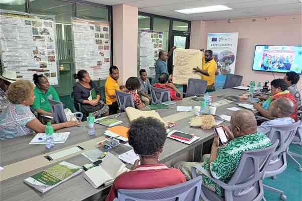 biosecurity training in the Solomon Islands